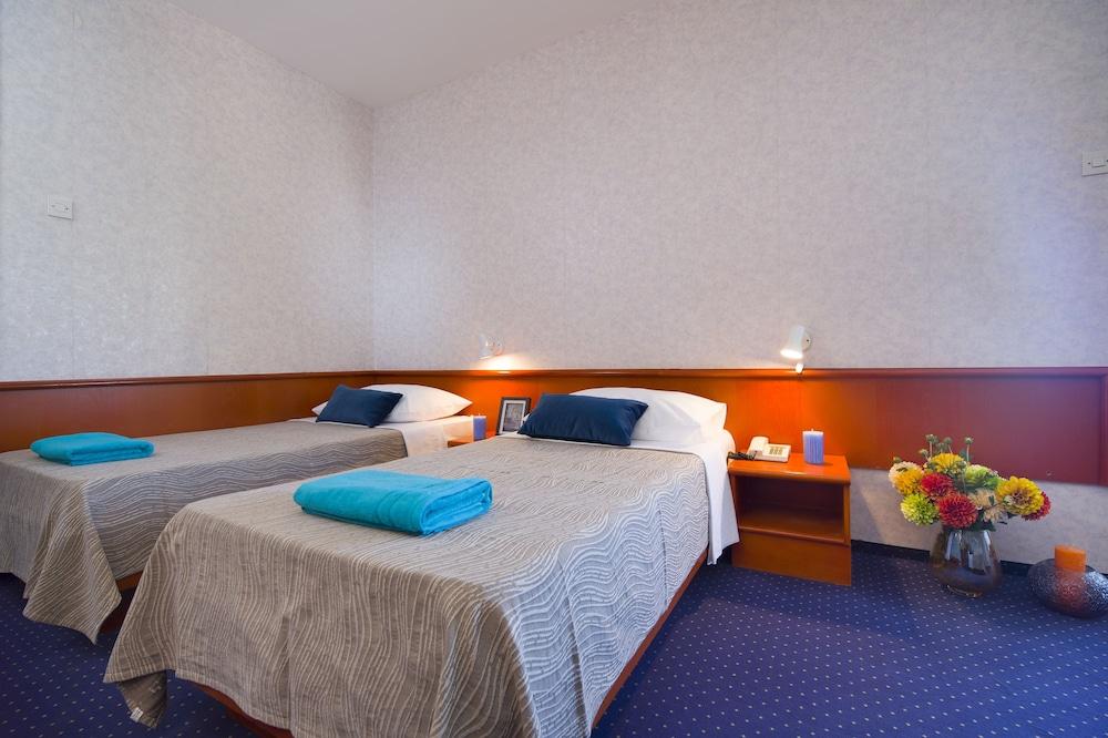 Hotel Laguna 그라다츠 외부 사진